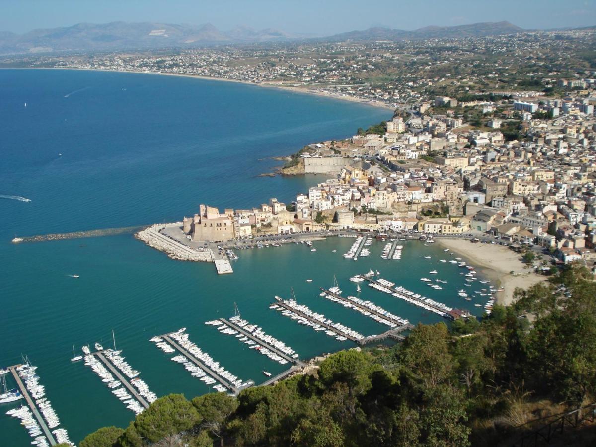 Hotel Al Madarig Castellammare del Golfo Extérieur photo